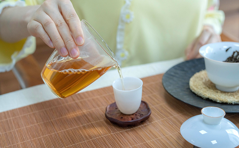 古方草茶可以冷泡吗？冷泡与热泡口感对比
