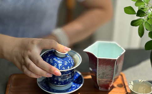 冲泡古方草茶，合适水温是多少？
